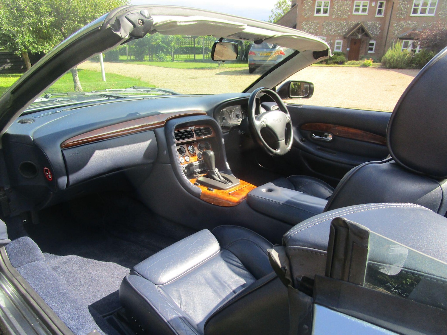 Used Aston Martin DB7 2004 for sale - 76989440: Photo 17