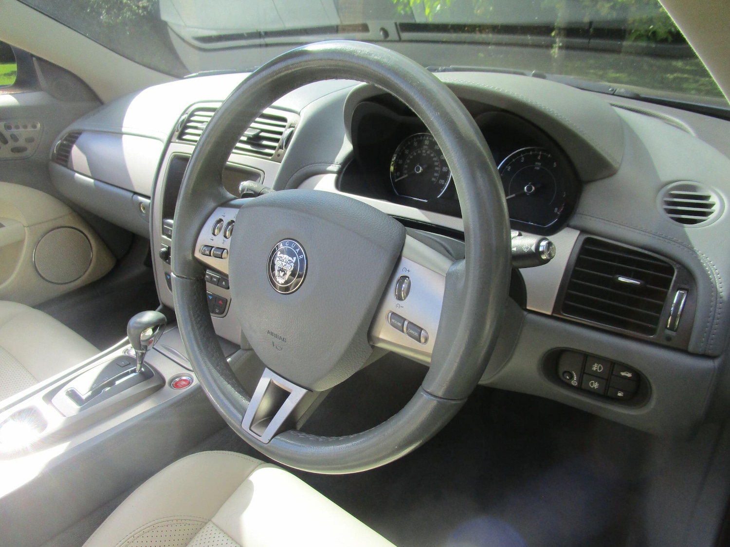 Used Jaguar XK 2007 for sale - 76138486: Photo 35