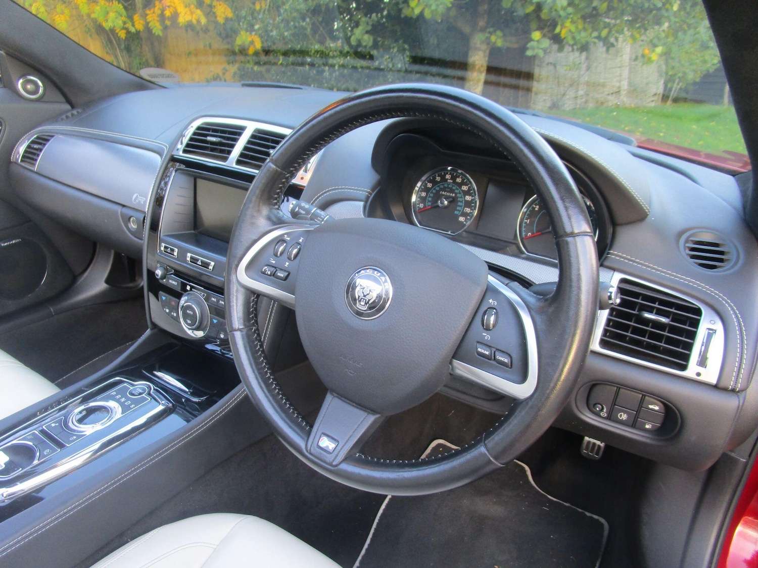 Used Jaguar XK 2014 for sale - 76993784: Photo 13