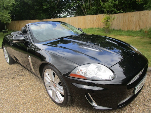 Used Jaguar XKR 2009 for sale - 74787571: Photo 2