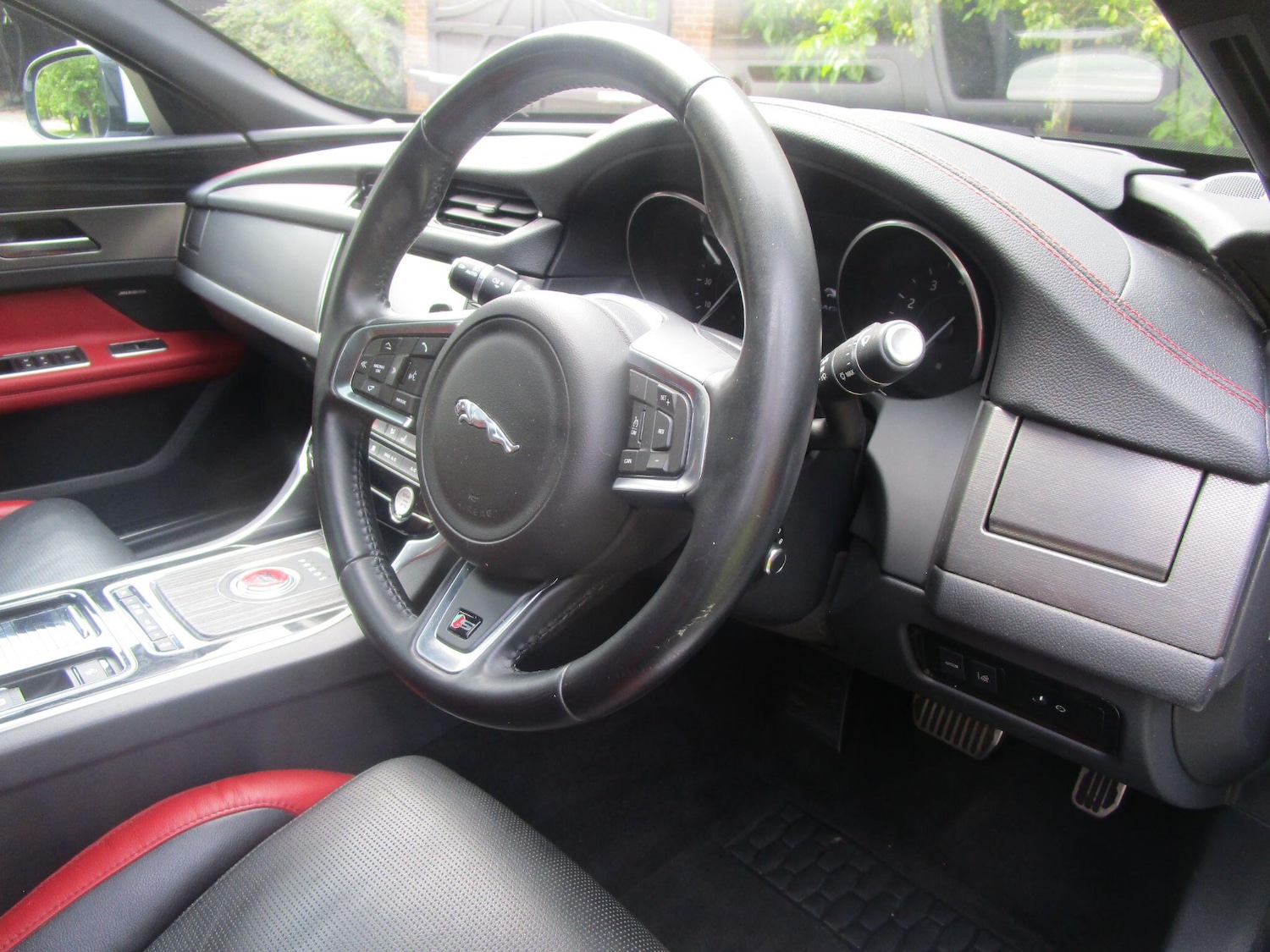 Vehicle 28