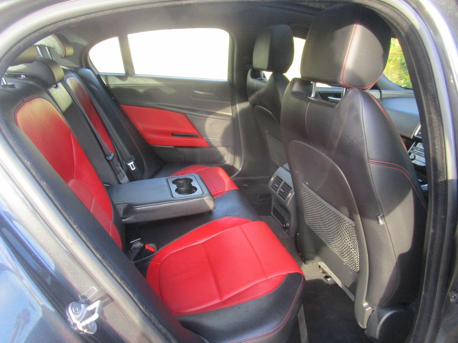 Used Jaguar XE 2017 for sale - 77625864: Photo 14