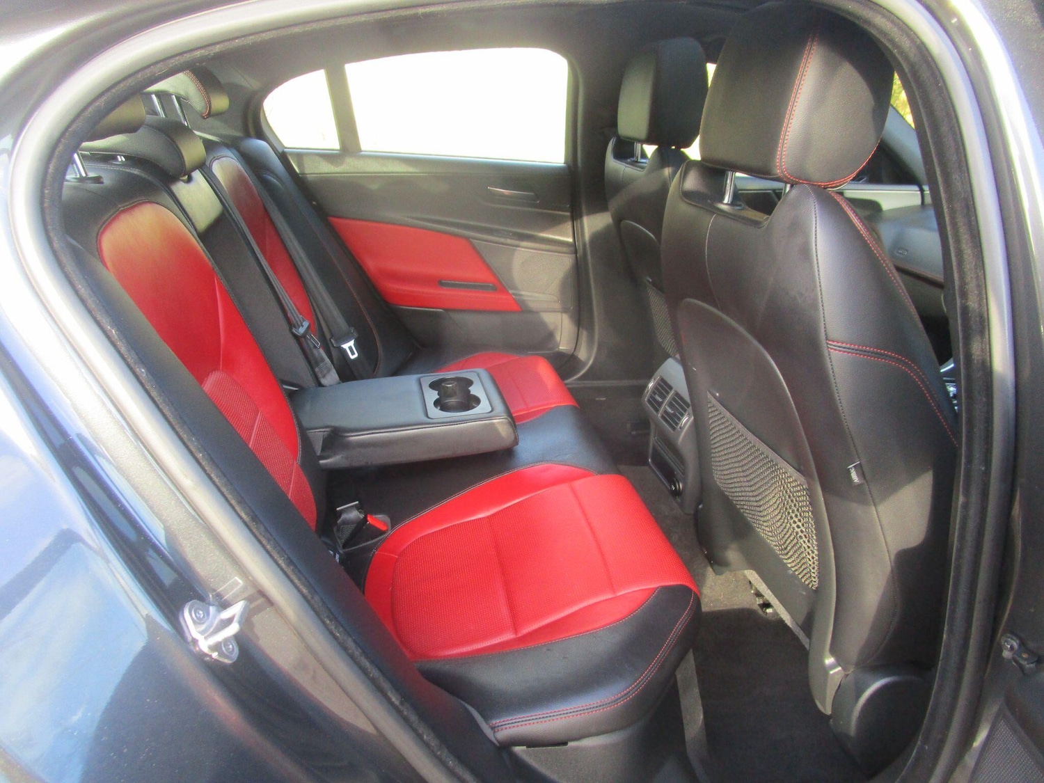 Used Jaguar XE 2017 for sale - 77625864: Photo 15