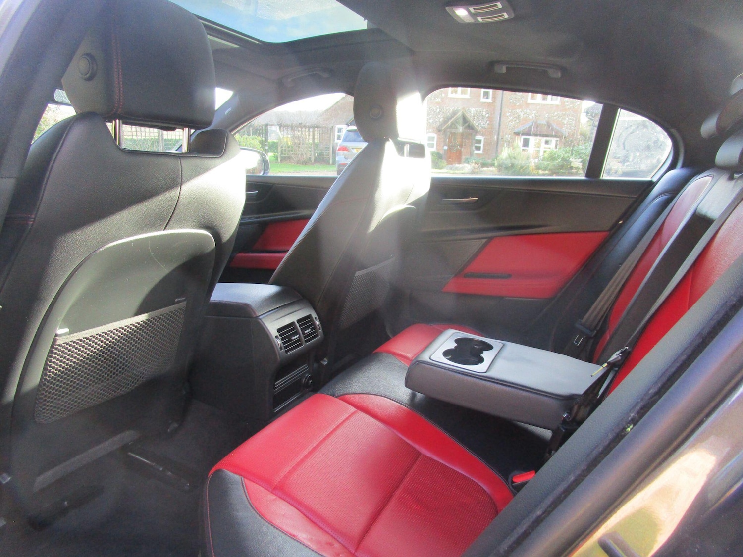 Used Jaguar XE 2017 for sale - 77625864: Photo 17