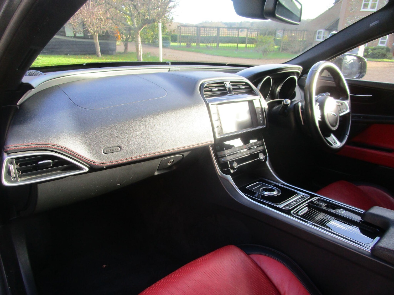 Used Jaguar XE 2017 for sale - 77625864: Photo 19