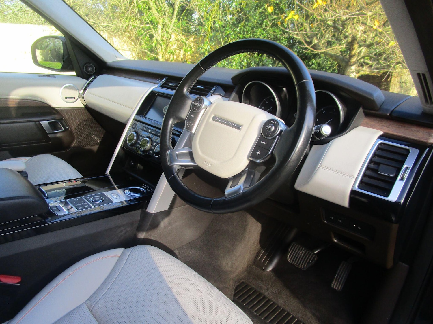 Used Land Rover Discovery 2017 for sale - 77029477: Photo 12