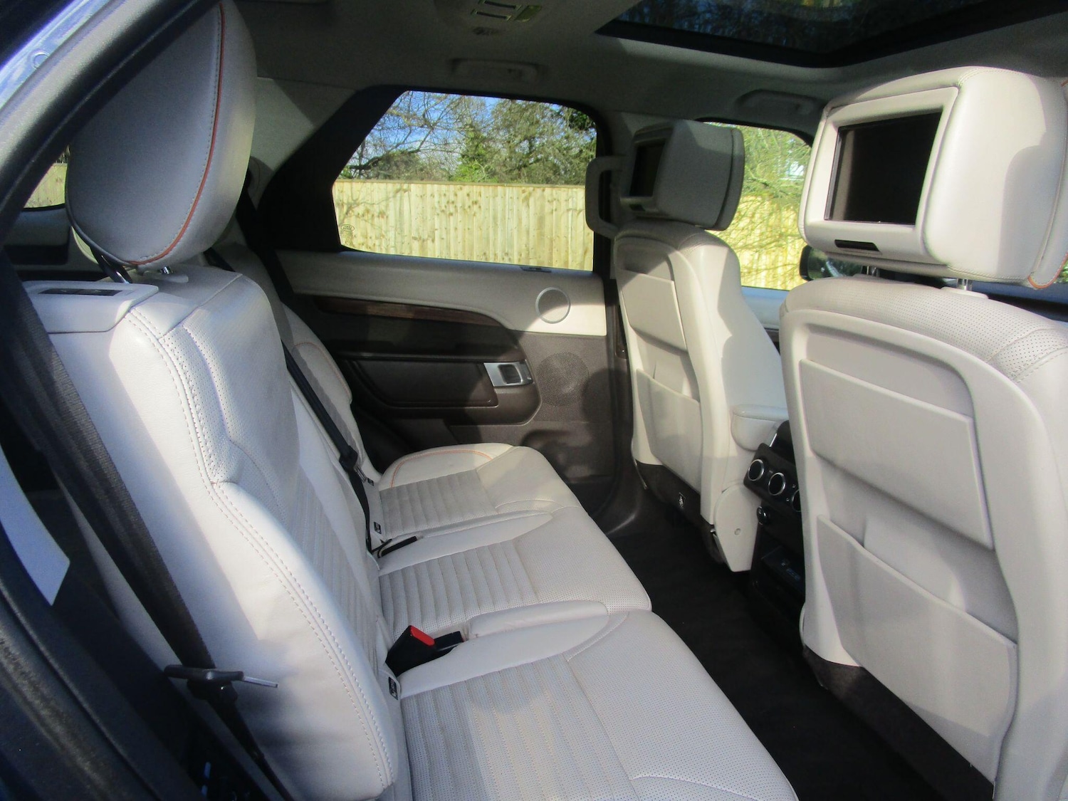 Used Land Rover Discovery 2017 for sale - 77029477: Photo 19