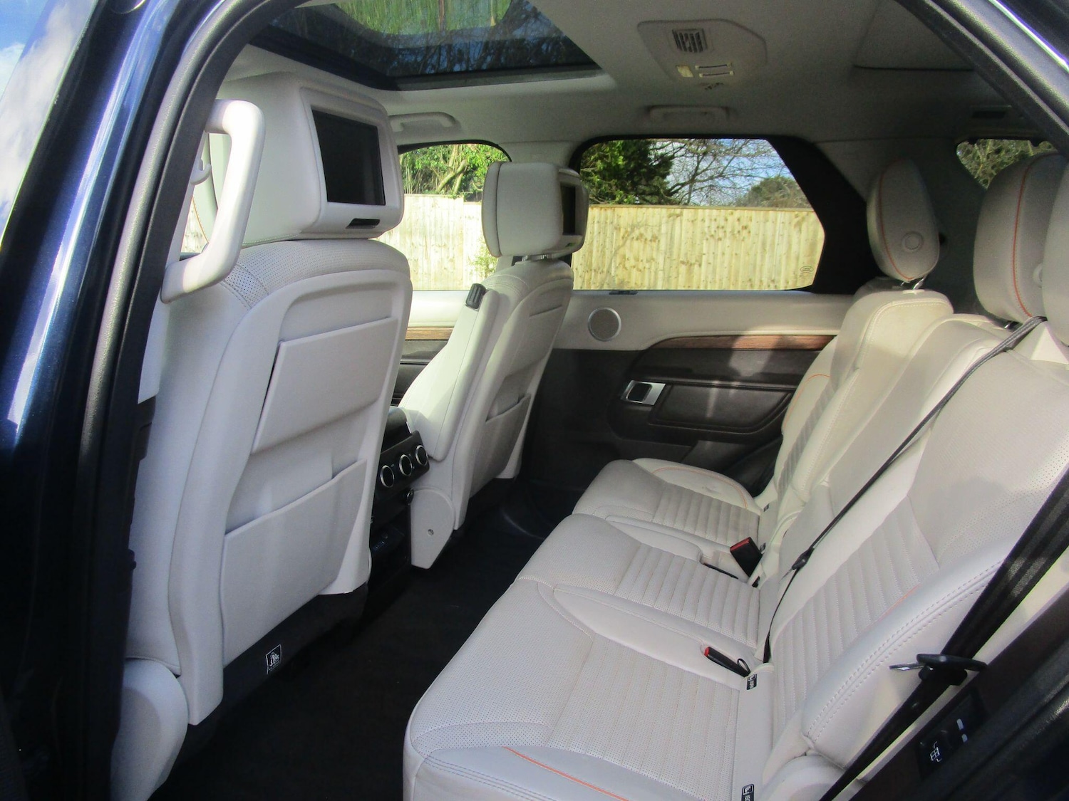 Used Land Rover Discovery 2017 for sale - 77029477: Photo 27