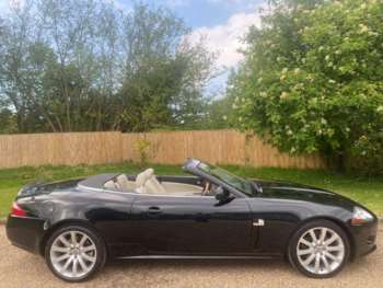 (06) - 4.2 V8 Auto Euro 4 2dr