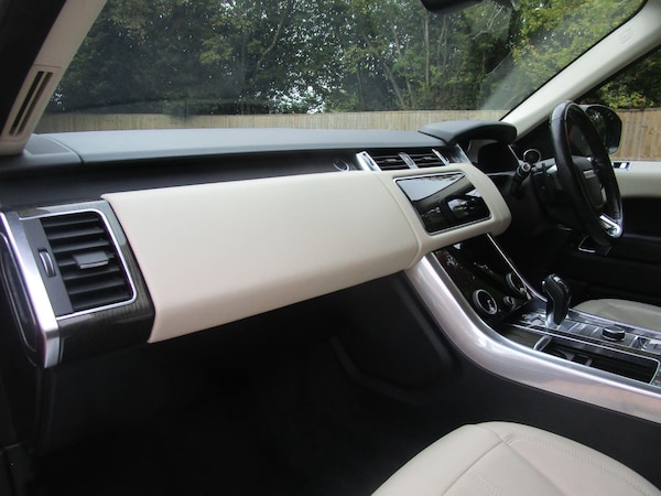 Used Land Rover Range Rover Sport 2018 for sale - 76239738: Photo 30