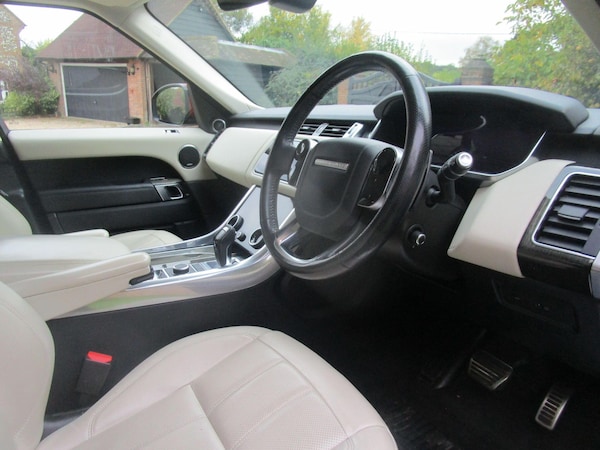 Used Land Rover Range Rover Sport 2018 for sale - 76239738: Photo 33