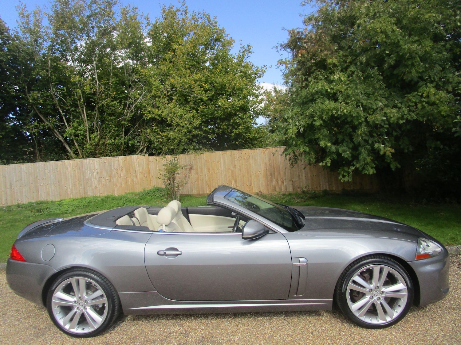 Used Jaguar XK 2009 for sale - 76137227: Photo 1
