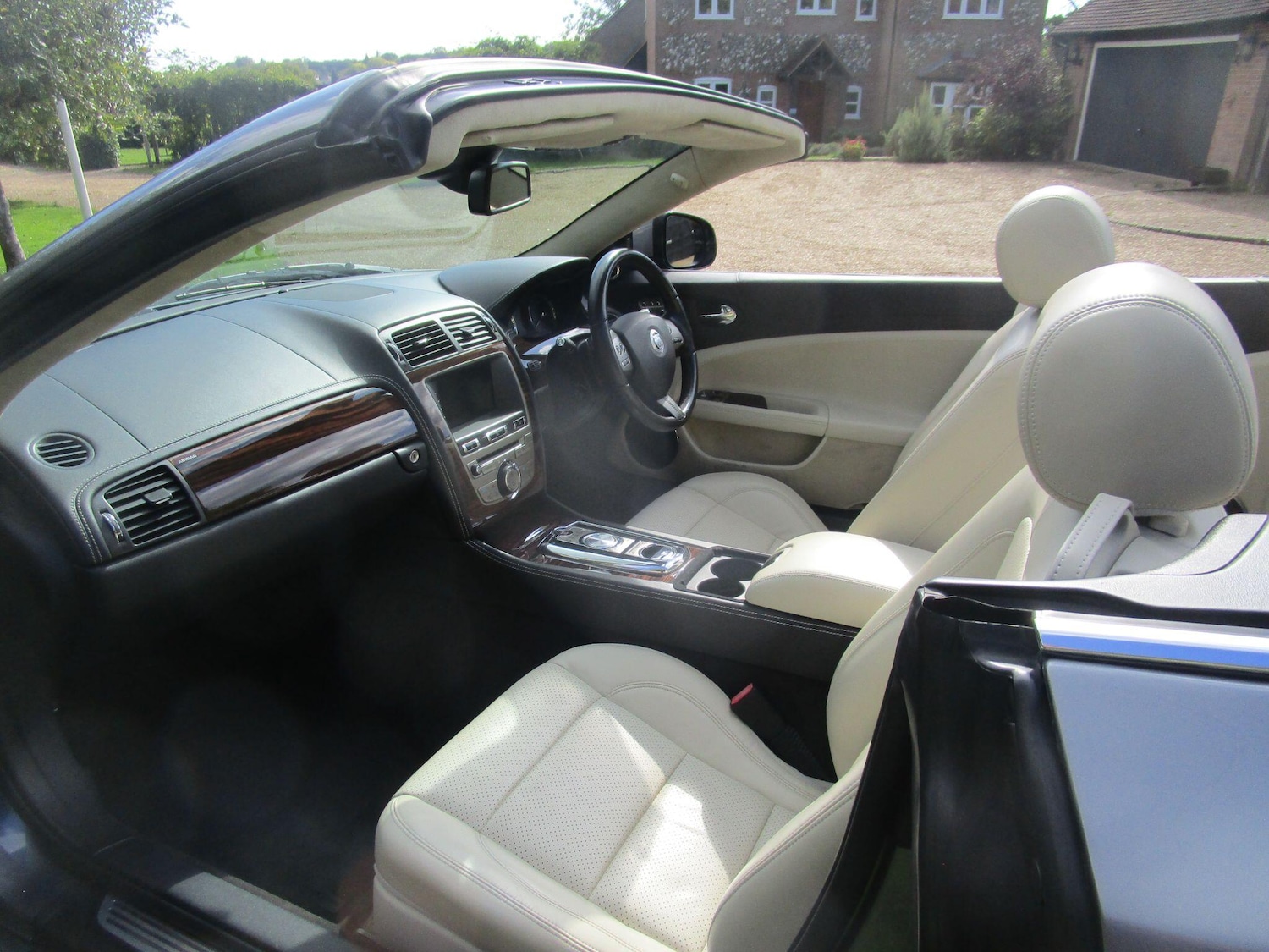 Used Jaguar XK 2009 for sale - 76137227: Photo 18