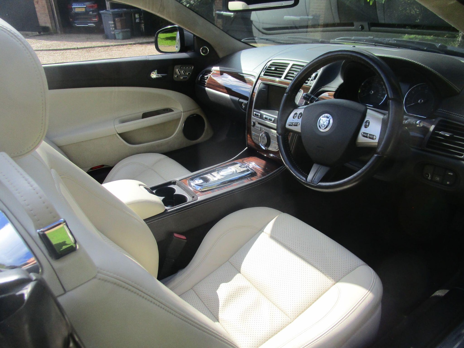 Used Jaguar XK 2009 for sale - 76137227: Photo 35