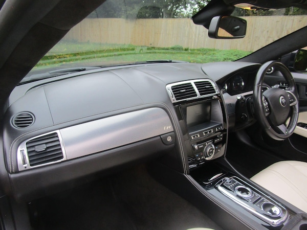 Used Jaguar XK 2015 for sale - 76294897: Photo 30