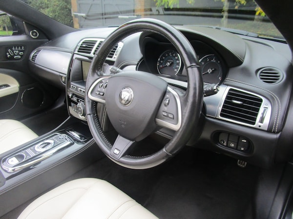 Used Jaguar XK 2015 for sale - 76294897: Photo 34