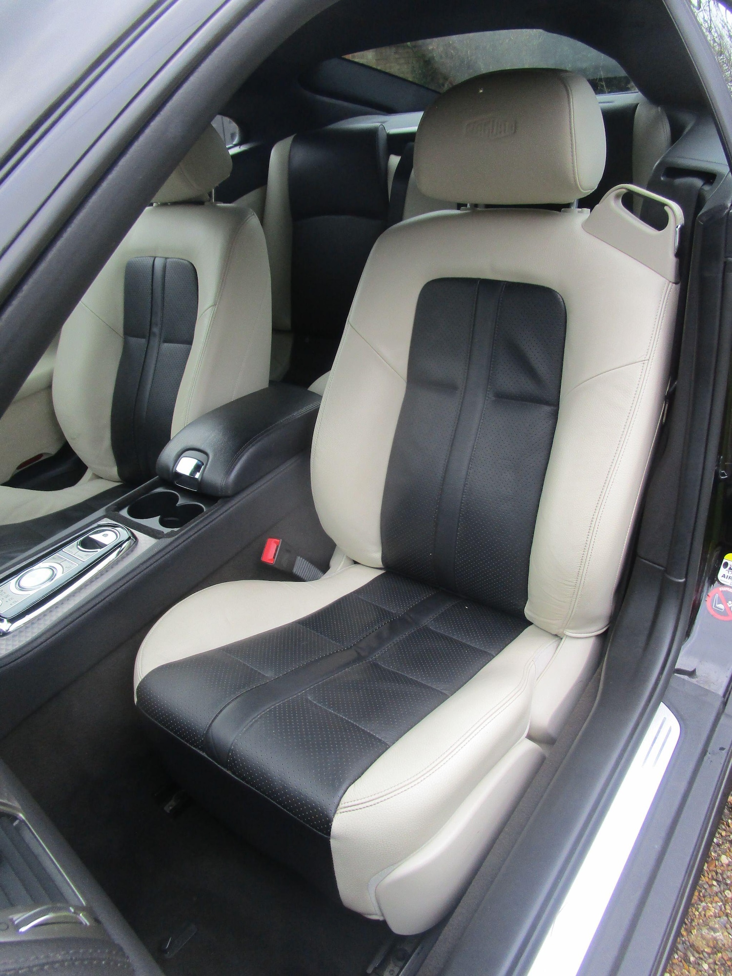 Used Jaguar XK 2011 for sale - 77029525: Photo 15