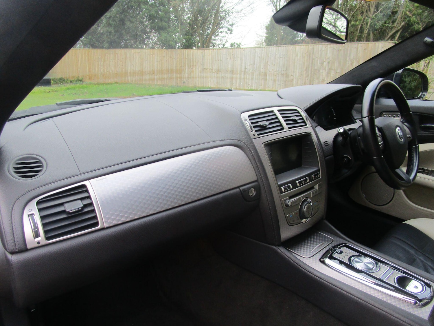 Used Jaguar XK 2011 for sale - 77029525: Photo 25