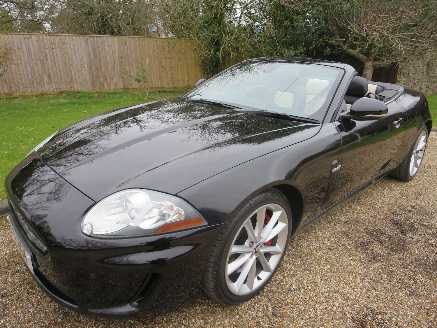 Used Jaguar XK 2011 for sale - 77625444: Photo 24