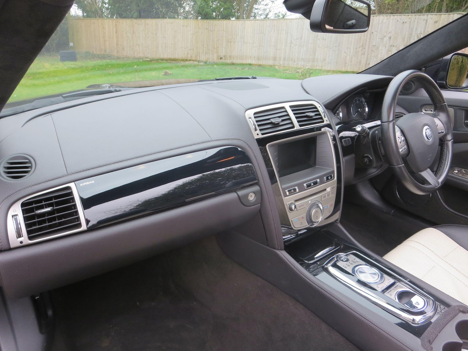 Used Jaguar XK 2011 for sale - 77625444: Photo 29