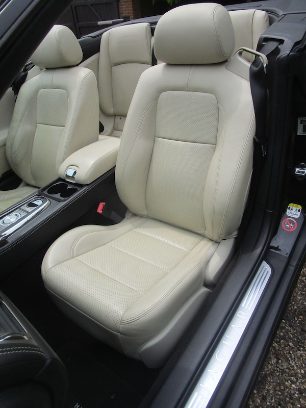 Used Jaguar XK 2011 for sale - 75030668: Photo 17