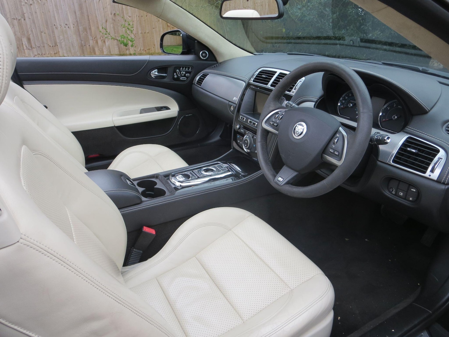 Used Jaguar XK 2013 for sale - 77626168: Photo 15