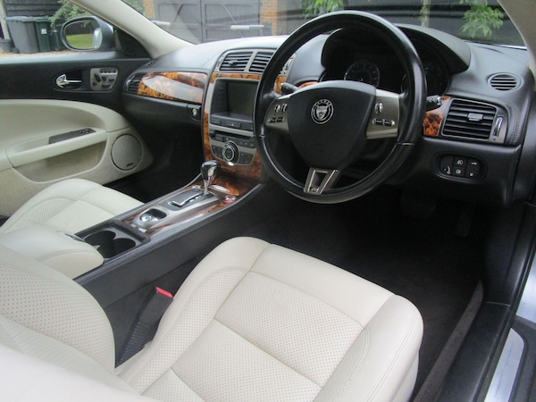 Used Jaguar XKR 2008 for sale - 75431137: Photo 30