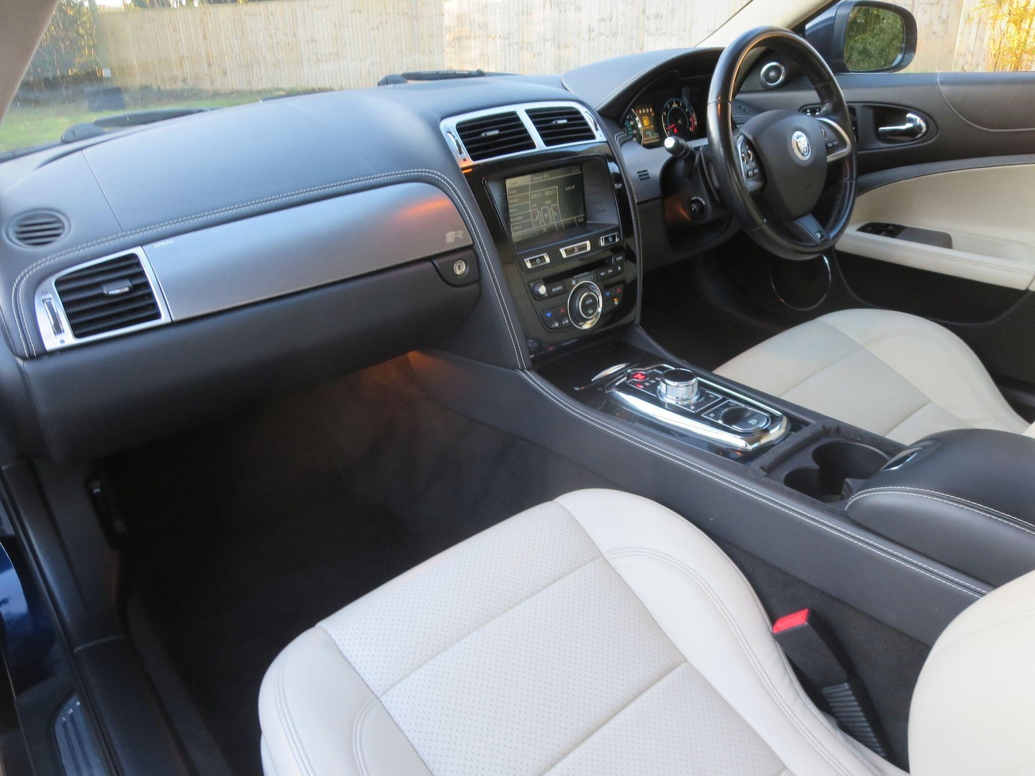 Used Jaguar XK 2014 for sale - 77646774: Photo 26