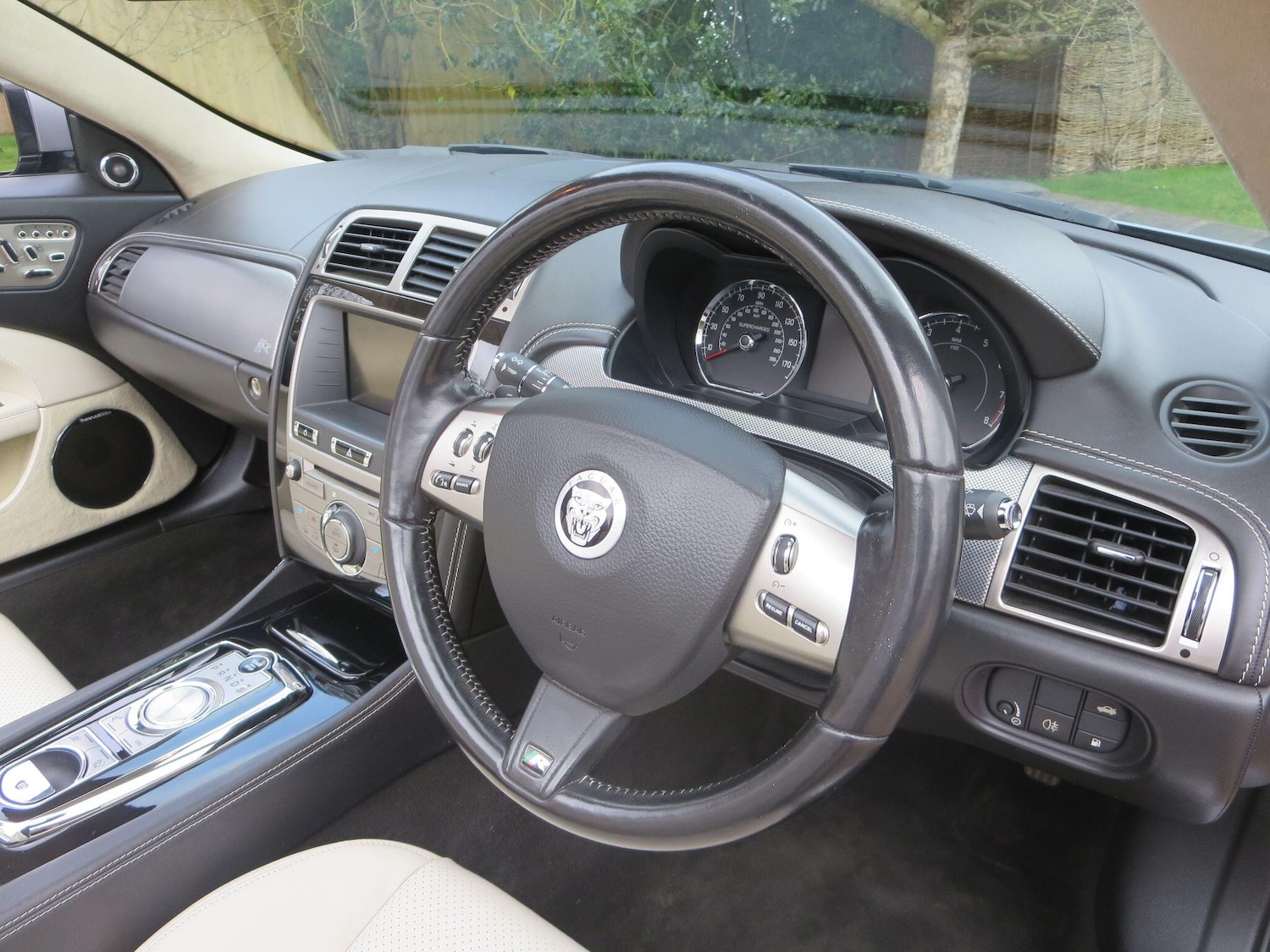 Used Jaguar XK 2010 for sale - 77682892: Photo 13