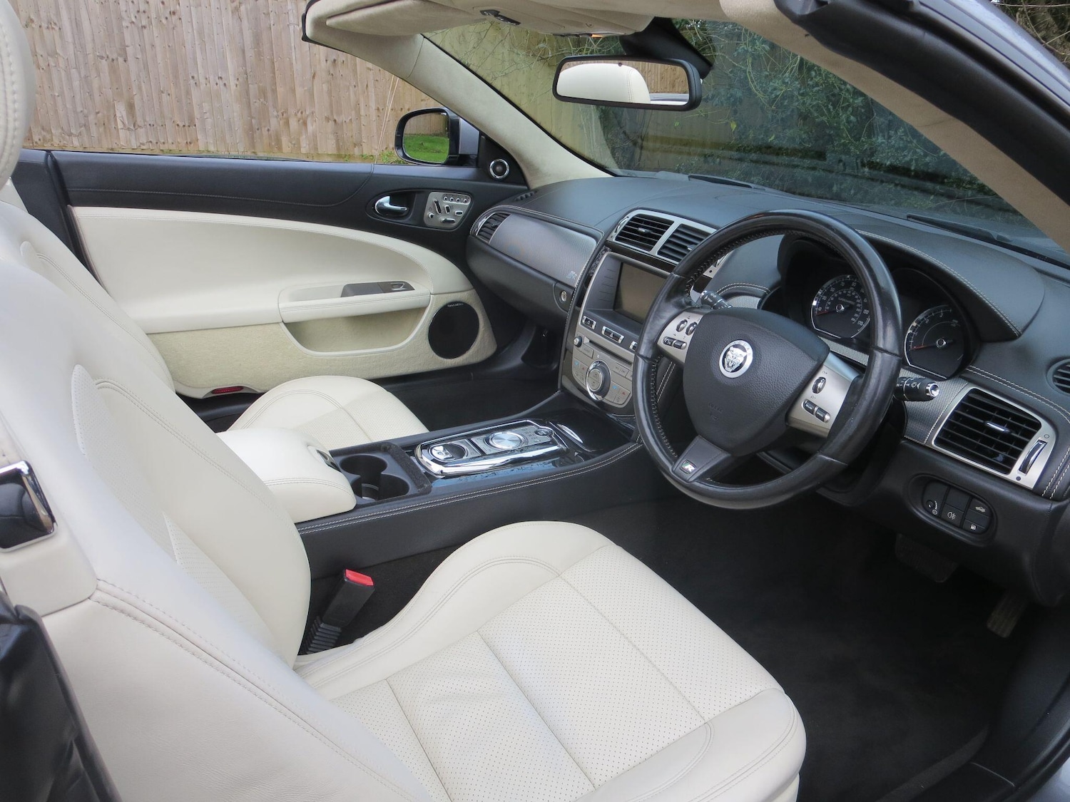 Used Jaguar XK 2010 for sale - 77682892: Photo 15