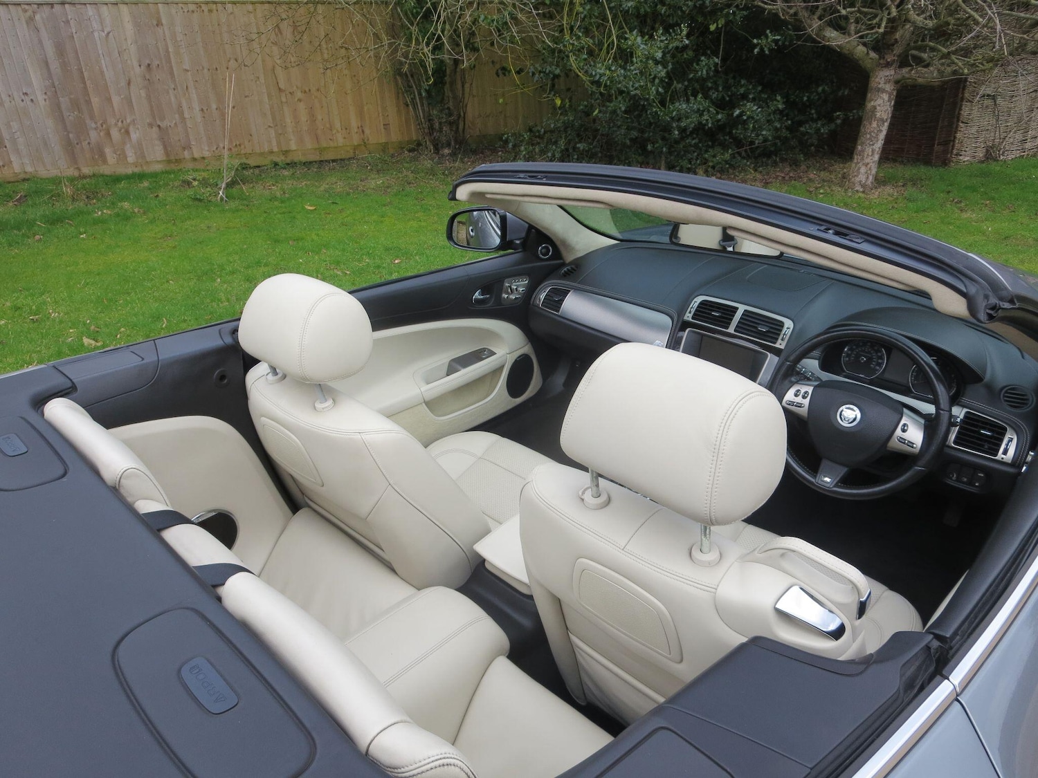 Used Jaguar XK 2010 for sale - 77682892: Photo 16