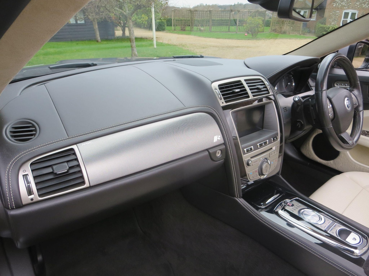 Used Jaguar XK 2010 for sale - 77682892: Photo 17