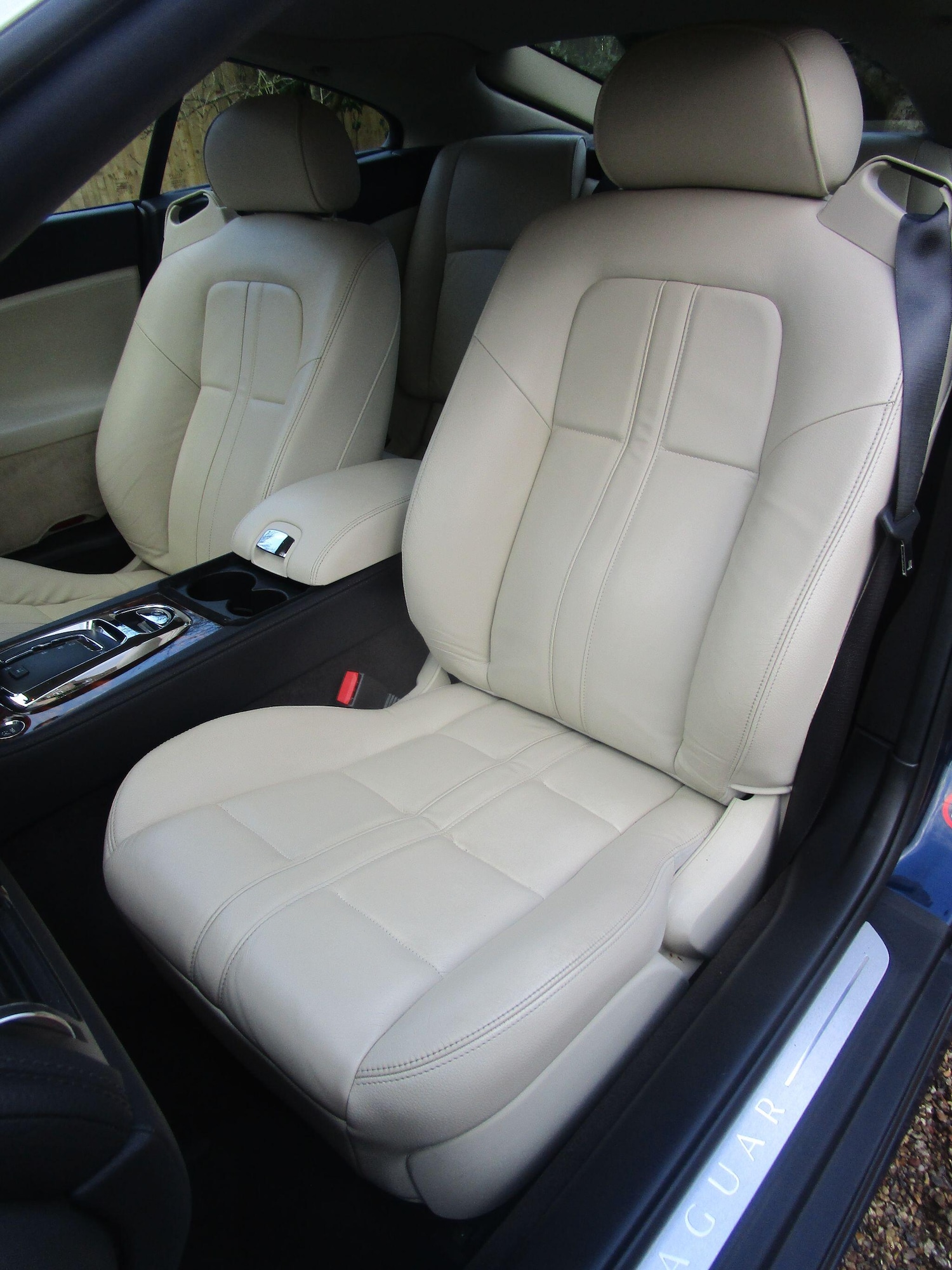 Used Jaguar XK 2008 for sale - 77156375: Photo 26