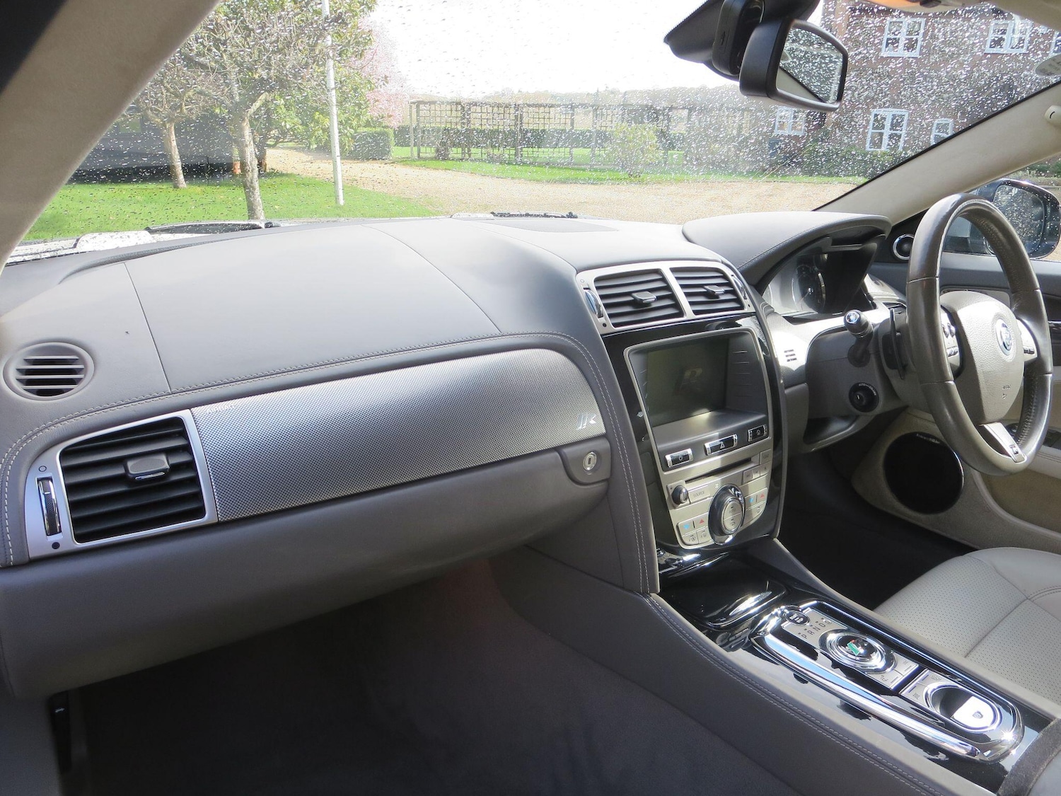 Used Jaguar XK 2010 for sale - 77853366: Photo 13