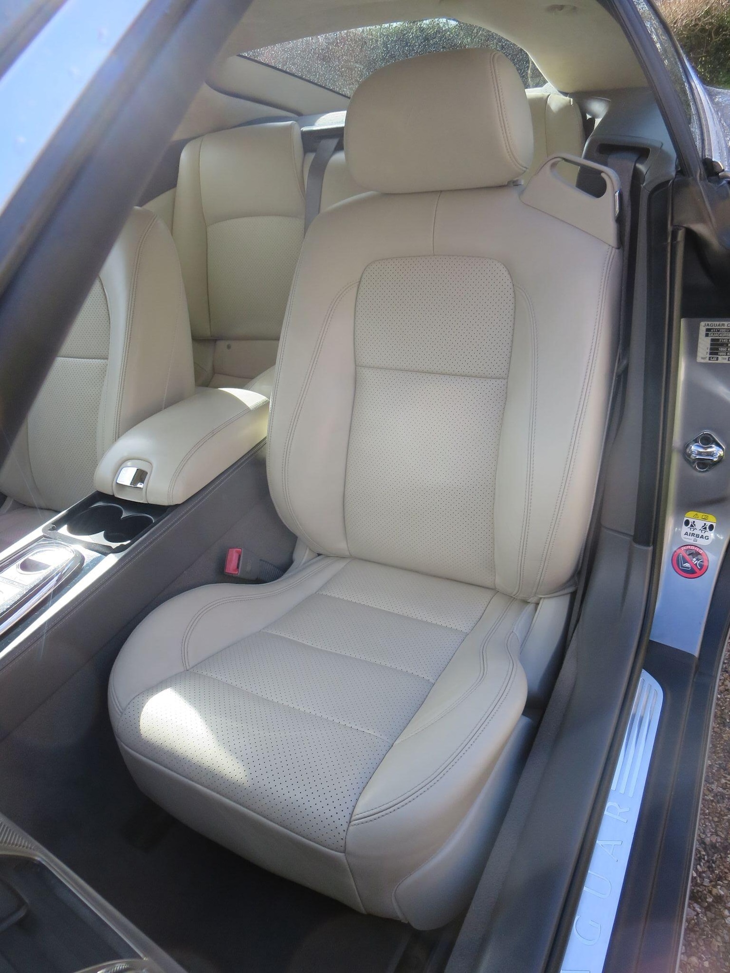 Used Jaguar XK 2010 for sale - 77853366: Photo 16