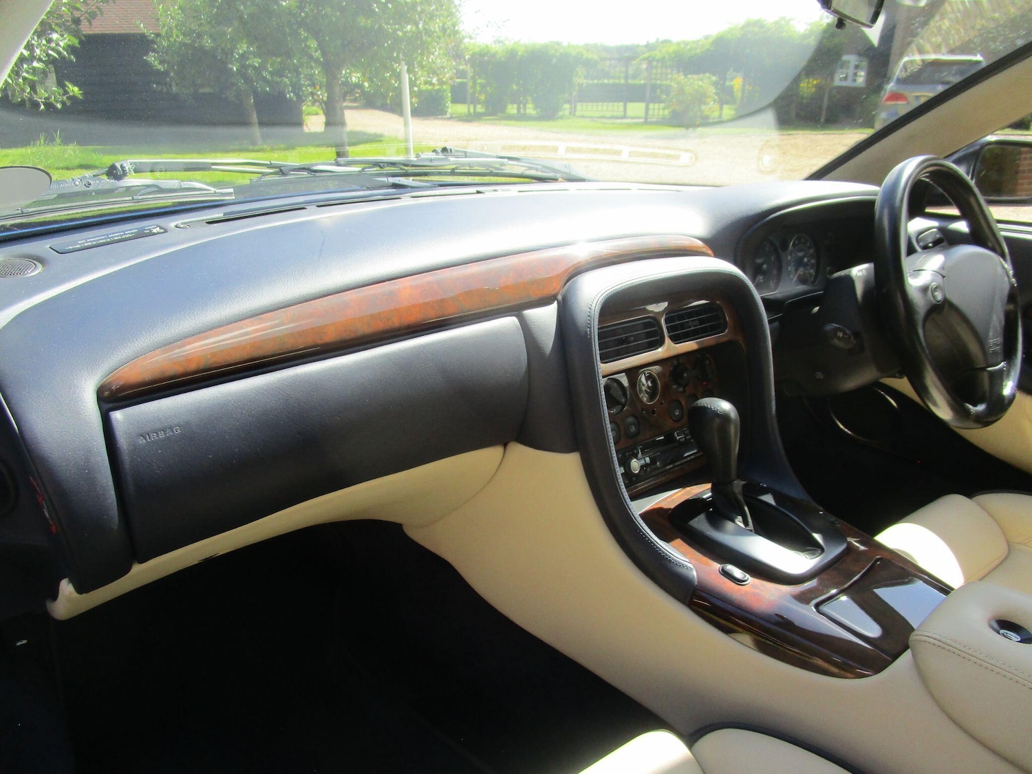 Used Aston Martin DB7 2001 for sale - 76043001: Photo 13