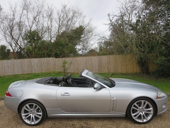 2006 (06) - 4.2 V8 2dr Auto