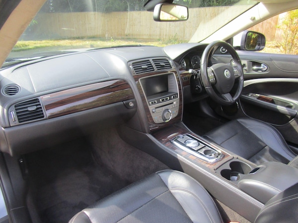 Used Jaguar XK 2009 for sale - 75729373: Photo 28