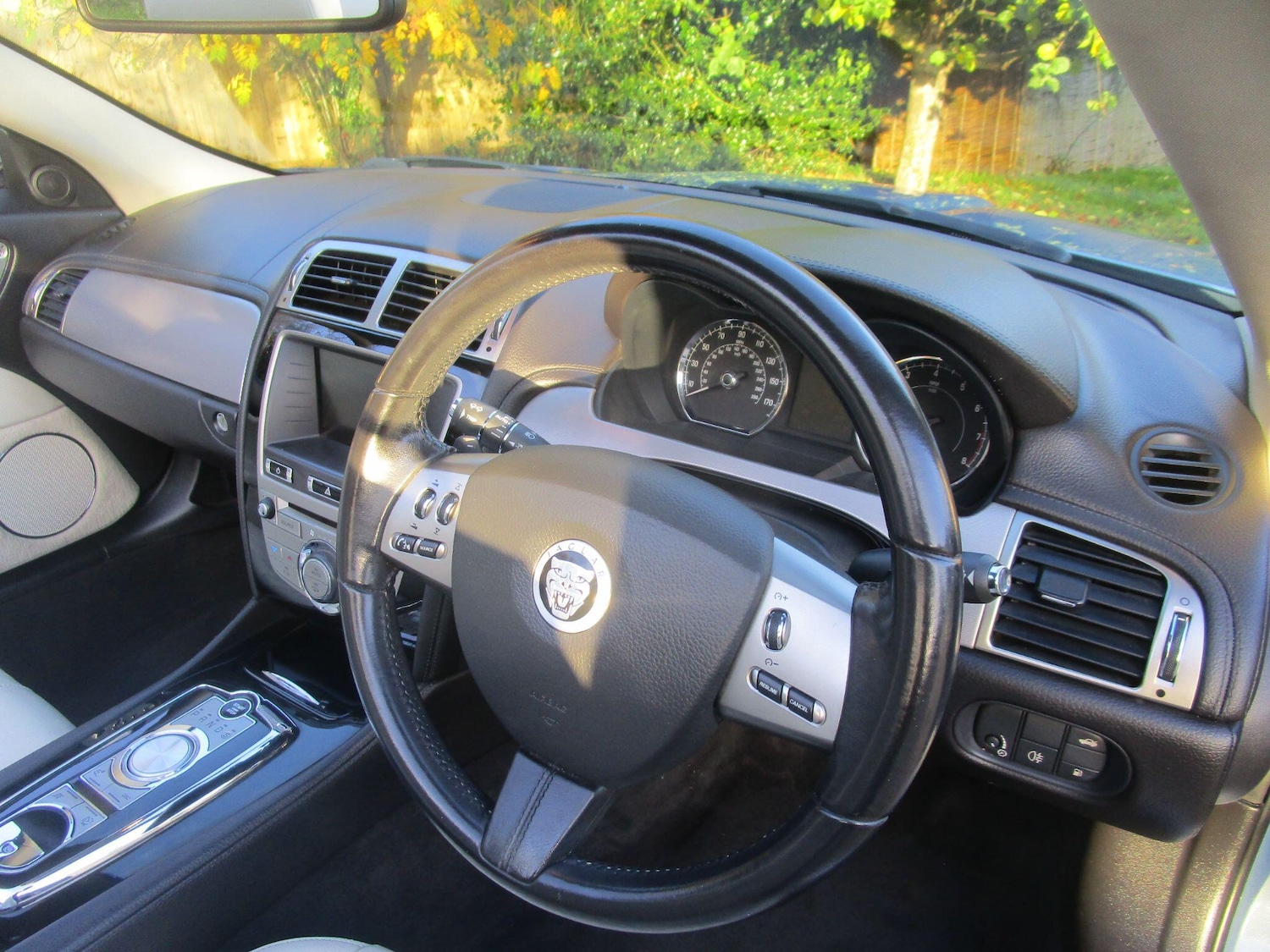 Used Jaguar XK 2009 for sale - 76522317: Photo 15