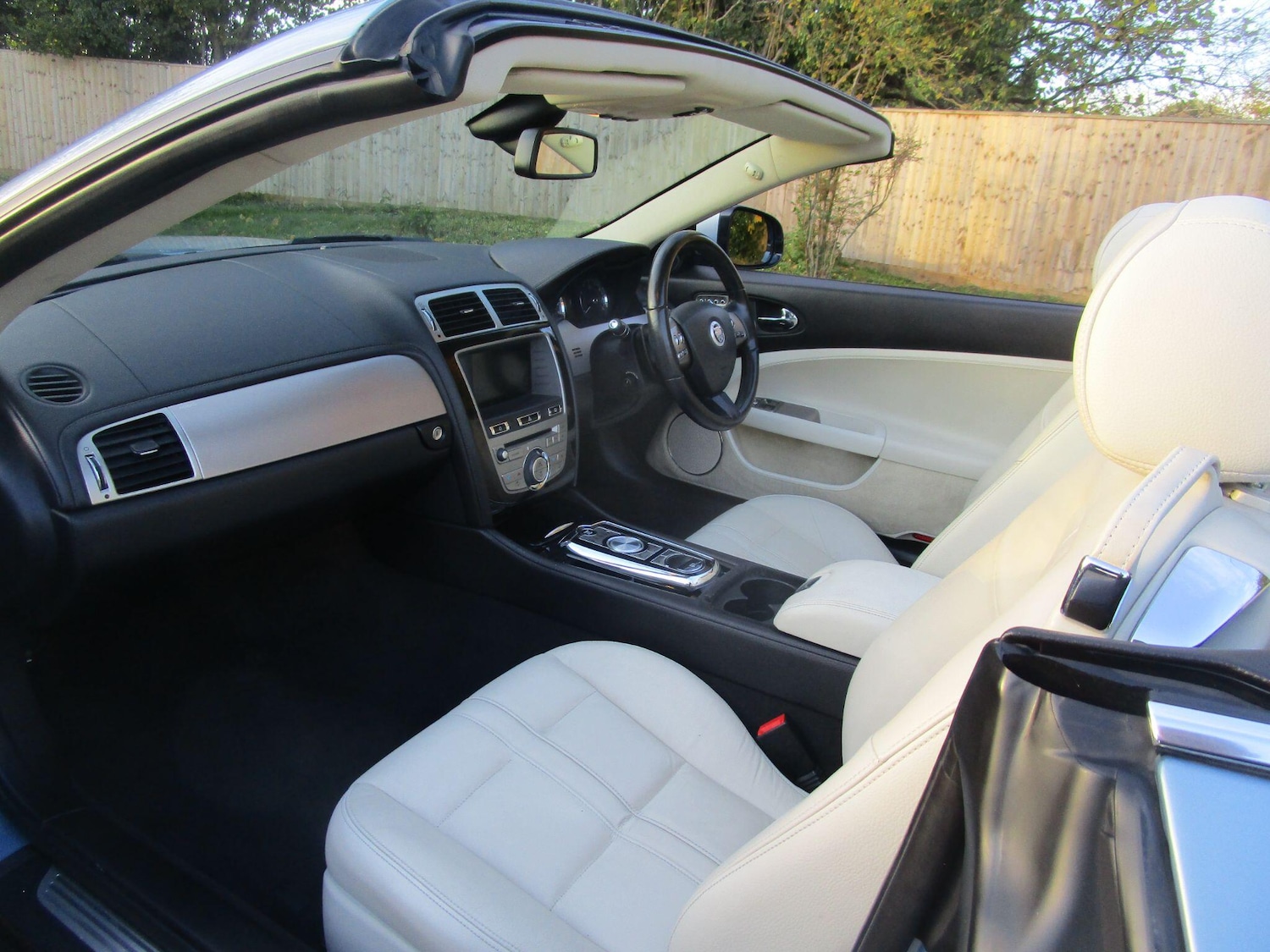 Used Jaguar XK 2009 for sale - 76522317: Photo 32