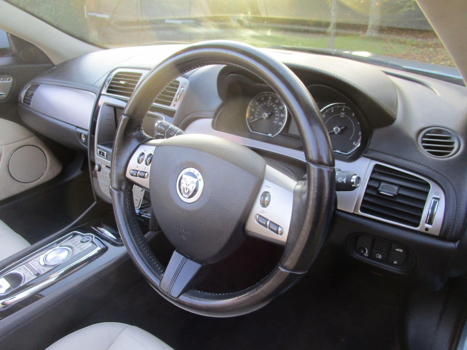 Used Jaguar XK 2009 for sale - 76522317: Photo 34