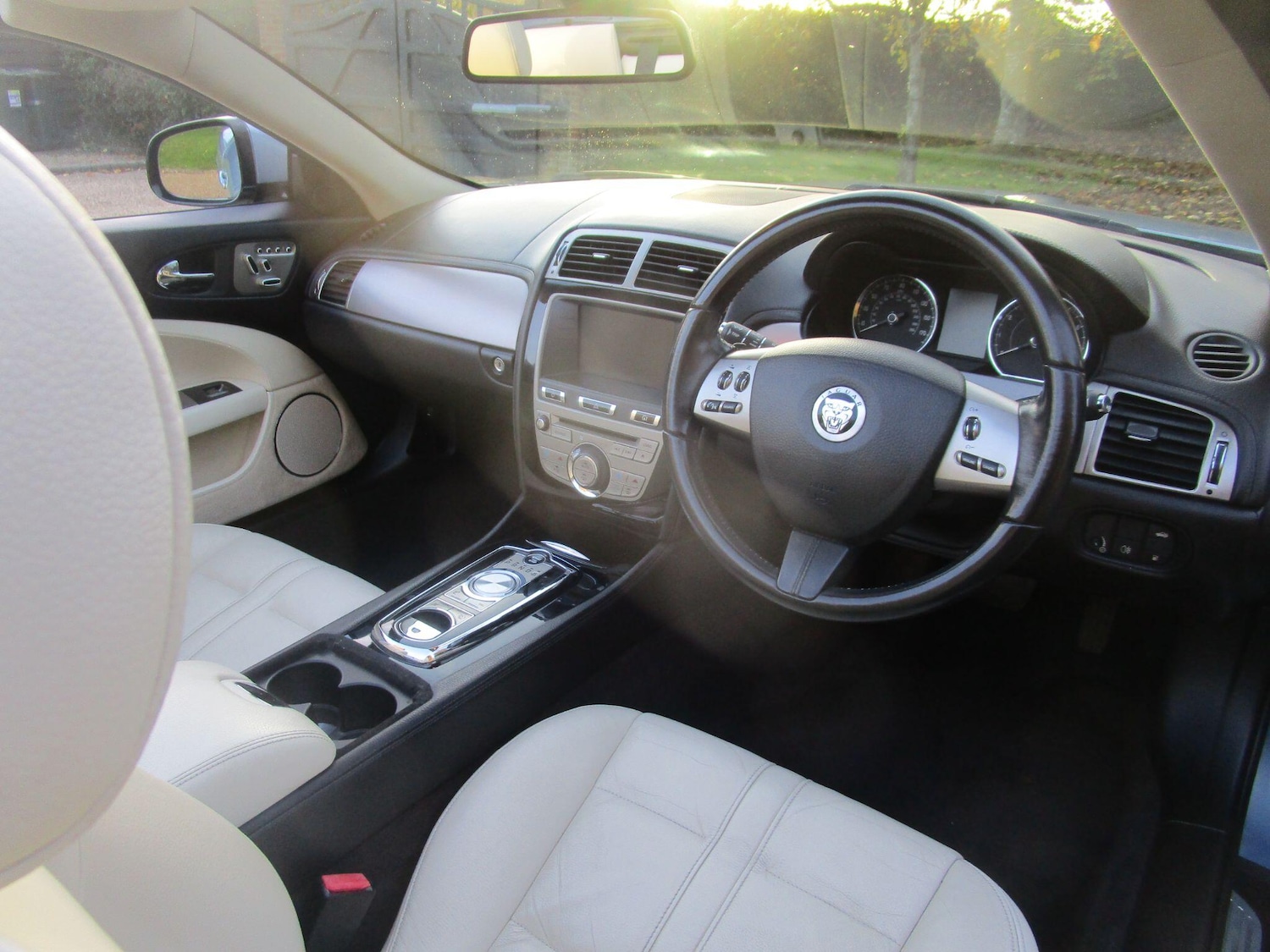 Used Jaguar XK 2009 for sale - 76522317: Photo 35