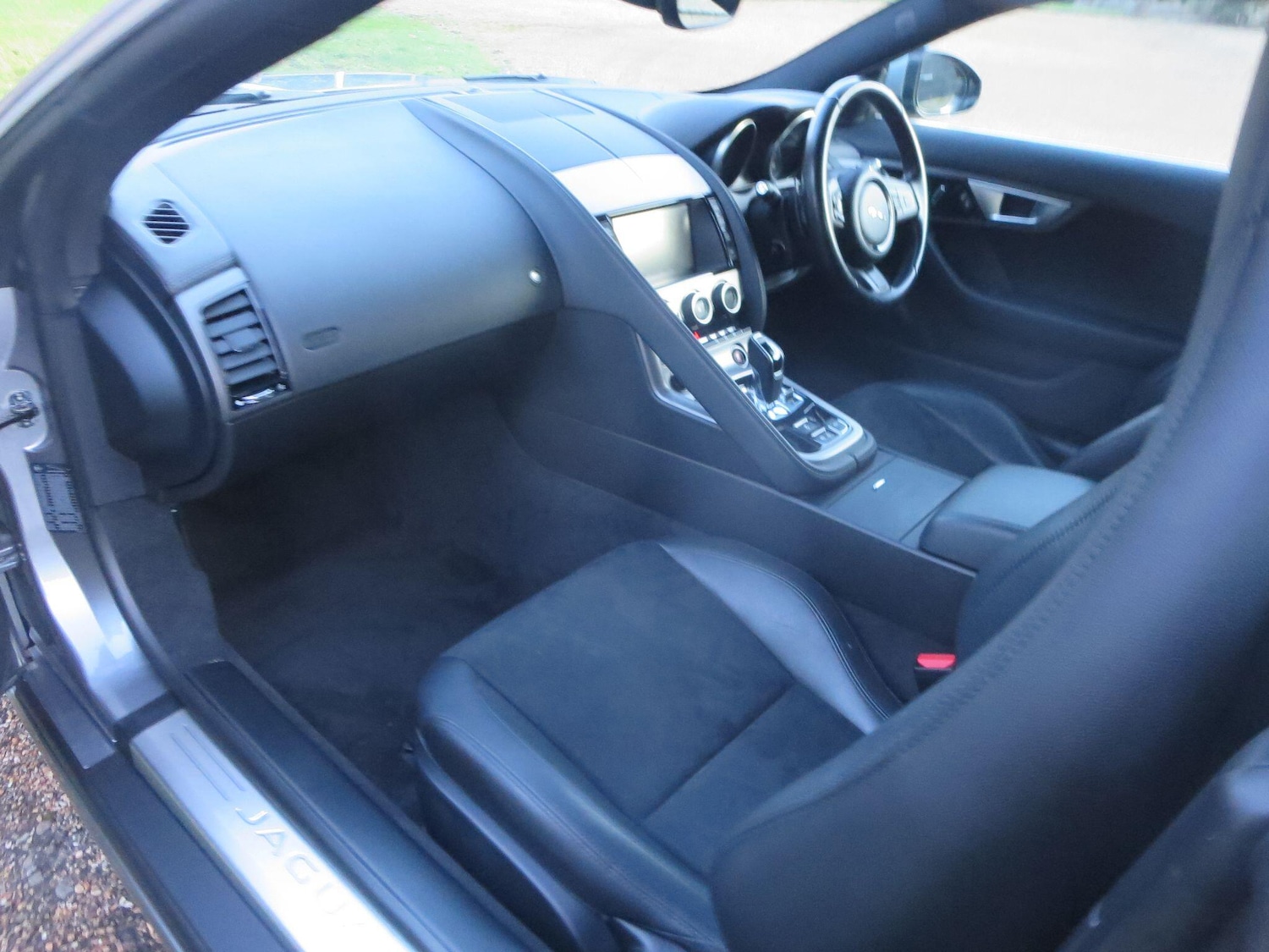Used Jaguar F-Type 2014 for sale - 77585970: Photo 14