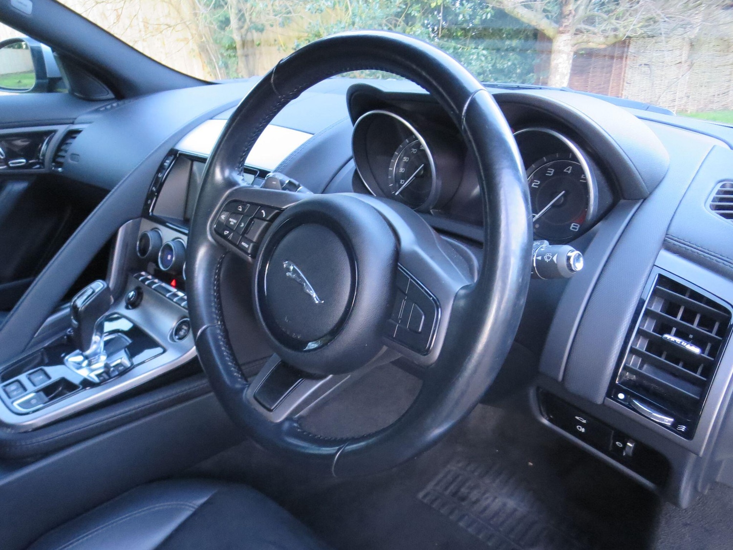 Used Jaguar F-Type 2014 for sale - 77585970: Photo 9