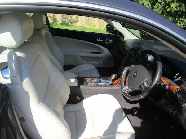 Used Jaguar XKR 2008 for sale - 76041848: Photo 11