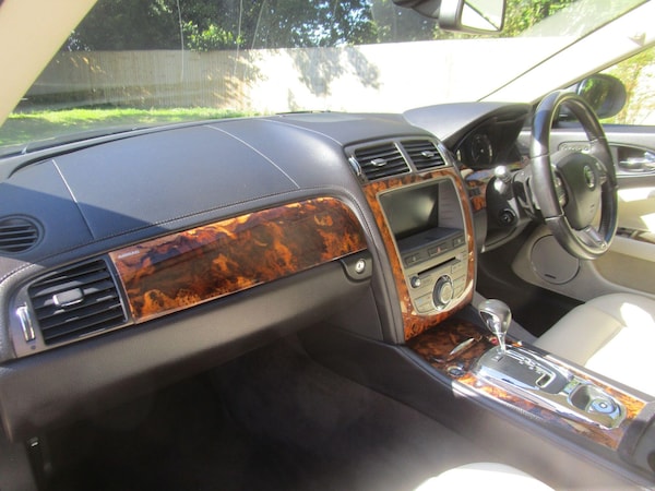 Used Jaguar XKR 2008 for sale - 76041848: Photo 24