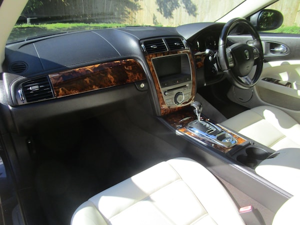 Used Jaguar XKR 2008 for sale - 76041848: Photo 25