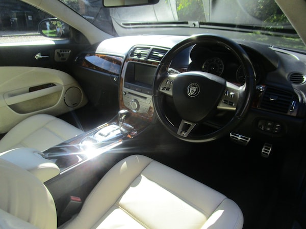 Used Jaguar XKR 2008 for sale - 76041848: Photo 29
