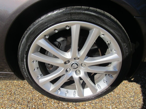 Used Jaguar XKR 2008 for sale - 76041848: Photo 4