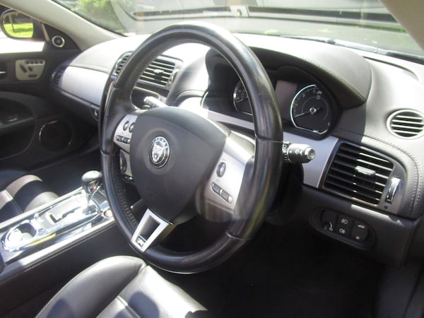 Used Jaguar XKR 2008 for sale - 75319475: Photo 31